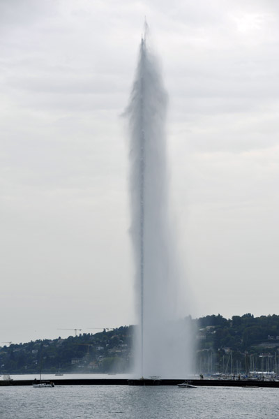 Geneva's Jet d'Eau reaches 30m