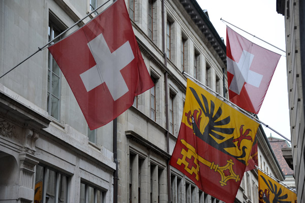 Swiss and Geneva flags, Rue de lHtel-de-Ville, Genve