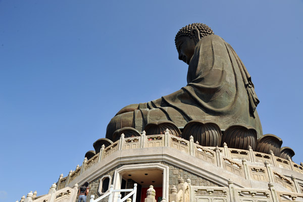 The Tian Tan Buddha symbolized the harmonious relationship between man and nature