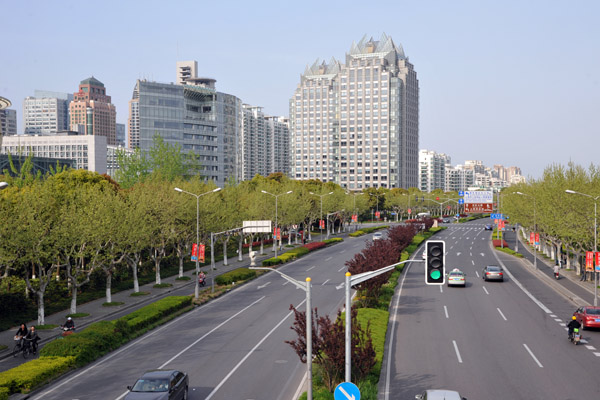 Pedestrian Bridge over Jin Xiu Lu, Shanghai-Pudong