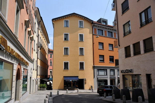 Contrada di Sassello, Lugano