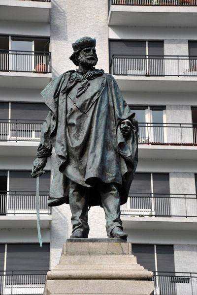 Statue of Garibaldi, Como