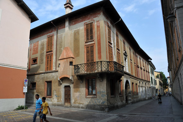 Piazza Medaglie at the end of Via Vittorio Emanuele II