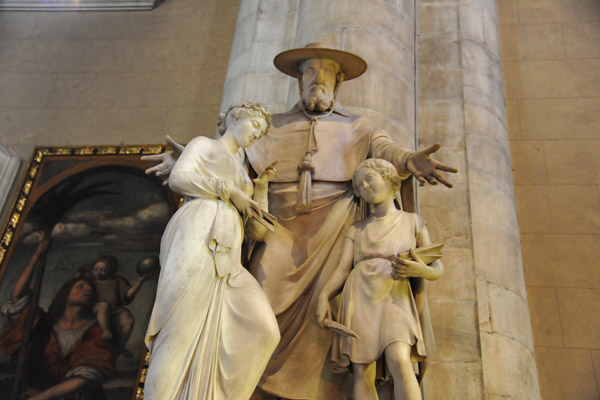 Cleric with children, Como Cathdral