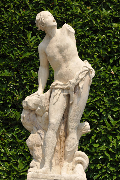 Sculpture in front of the VIlla Carlotta