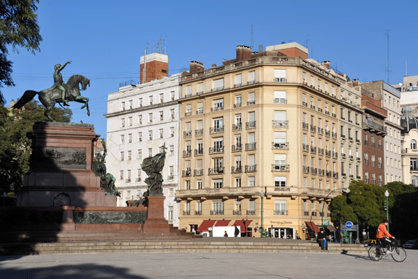 Plaza Libertador General San Martín, Buenos Aires-Retiro