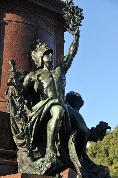 Additional sculptures by Gustav Eberlein, 1910