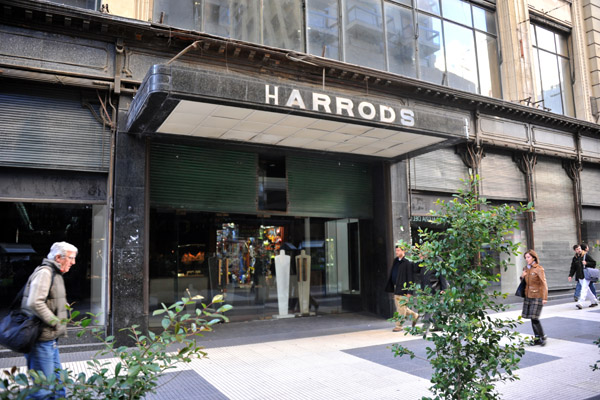 Harrod's on Av. Florida, established 1914 - shut down since 1998