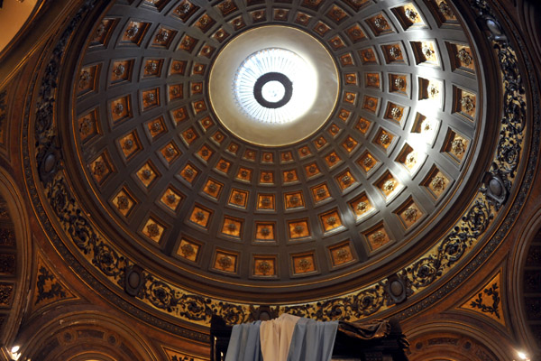Dome over the Mausoleum of General José de San Martín, Metropolitan Cathedral