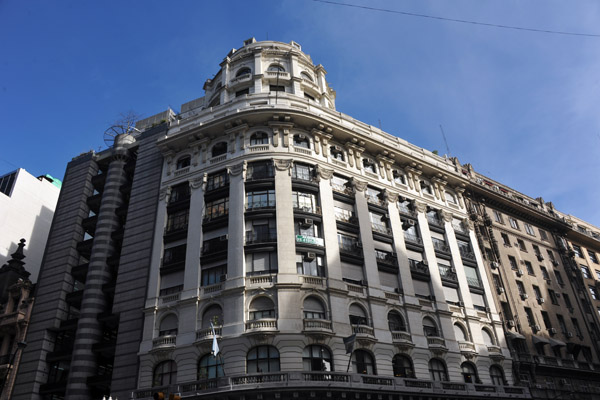 Impressive building on the south side of Diagonal Norte (Avenida Pres. Roque Sáenz Pena) at Calle Florida