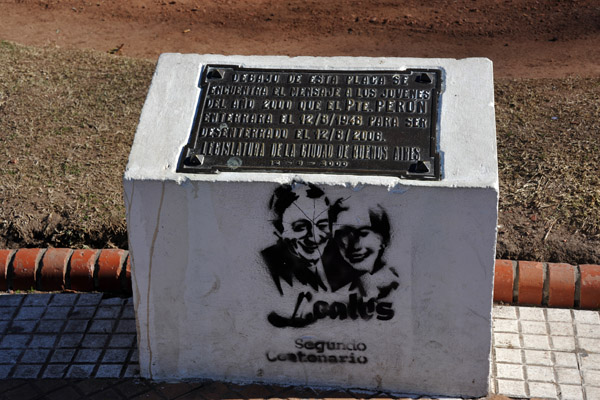 Time capsule - message to the youth of 2006 buried here by Peron in 1948, Plaza de Mayo