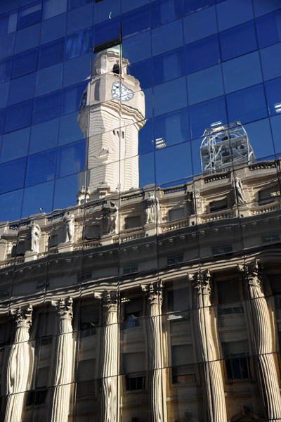 Reflection of the Buenos Aires City Legislature