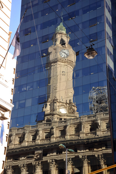 Reflection of the Buenos Aires City Legislature
