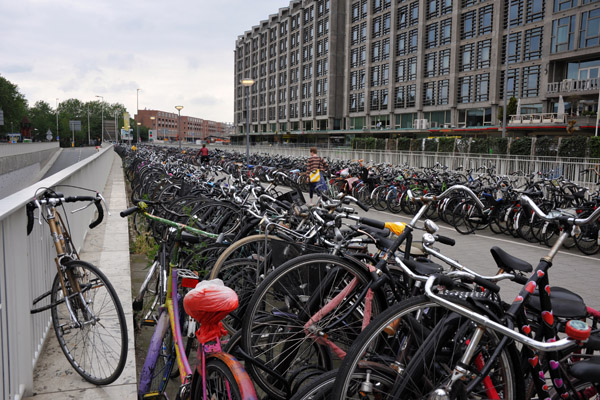 Bicycle parking off Stationsplein, Rotterdam