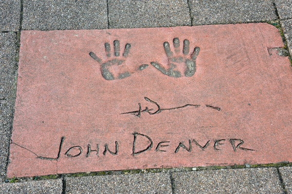 John Denver's handprints in cement, Rotterdam