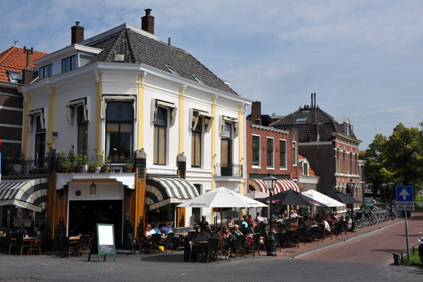 Rijnsburgersingle, Leiden