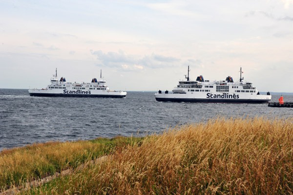 Ferries passing outside the Port of Helsingr
