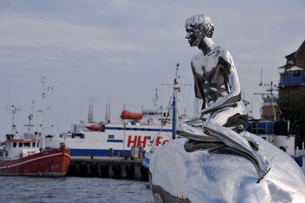 Han and the port of Helsingr