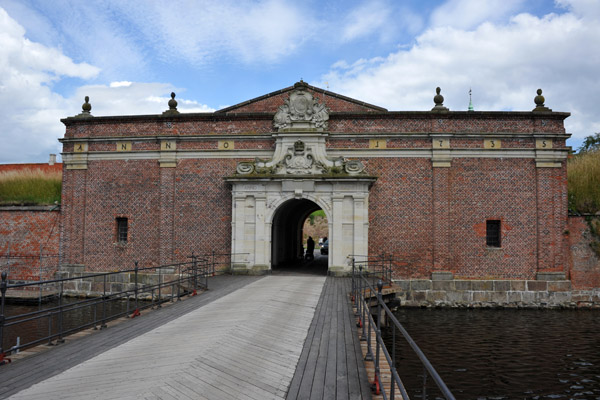 Crownwork gate, the main entrance to the star-shaped fortress
