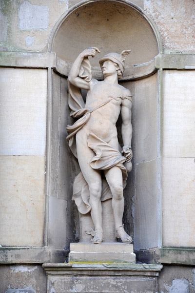 Mercury on the right side of the palace entrance