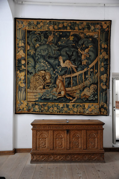 Hunting tapestry