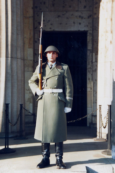 East German soldier in front of the Neue Wache