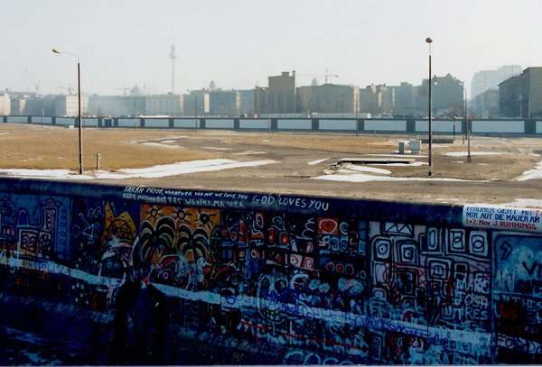 Berlin Wall with the killing zone