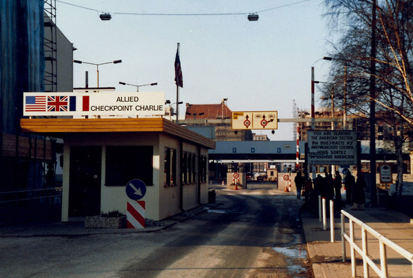 Allied Checkpoint Charlie, 1987