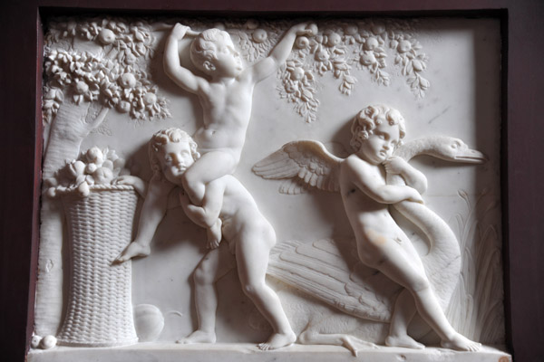 Cupid with a Swan and Boys Picking Fruit, Summer (A410), 1825
