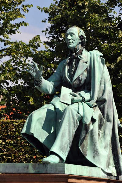 Hans Christian Andersen - Rosenborg Castle Garden