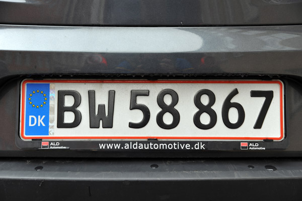 New-style Danish license plate