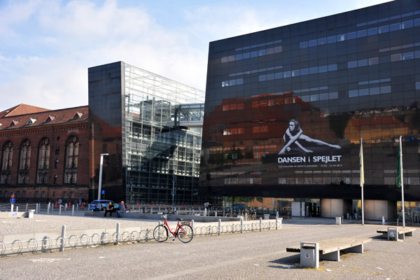 The Black Diamond - new wing of the Royal Danish Library