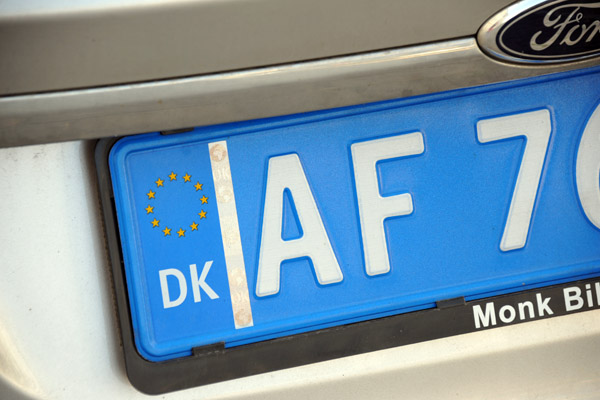 Blue Danish license plate - diplomatic
