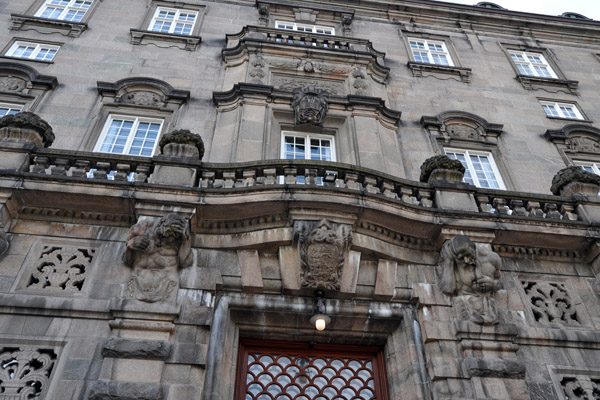The south wing of the Christiansborg houses the Folketinget, the Danish Parliament