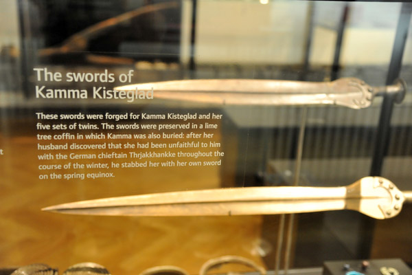 The swords of Kamma Kisteglad