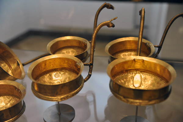 Golden bowls ca 1000-800 BC