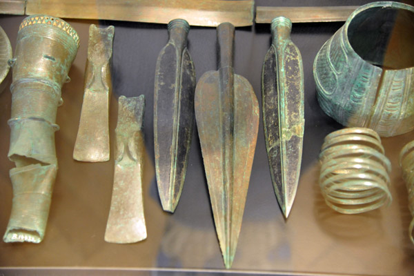 Spearheads and other metal items, western Jutland, 1100-900 BC