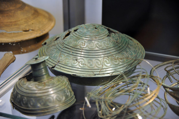 Ornamental objects, western Jutland, 900-700 BC