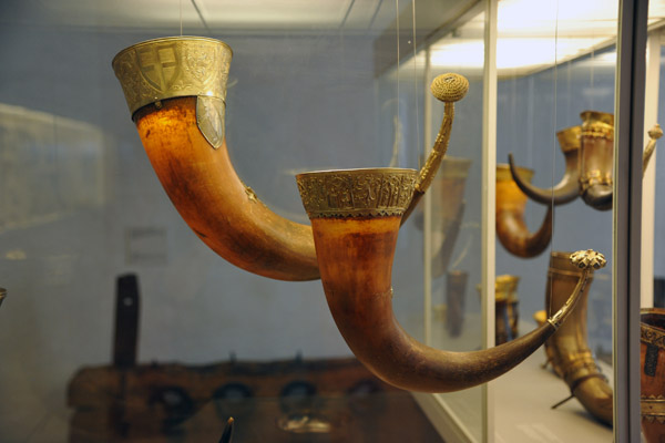 Drinking horn mounted with gilded silver and set with rock crystal, Trondhjem (Norway) 15th C.