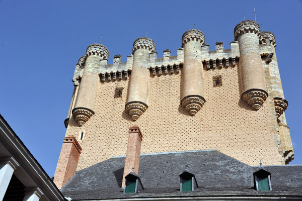 The Torre de Juan II from the first courtyard