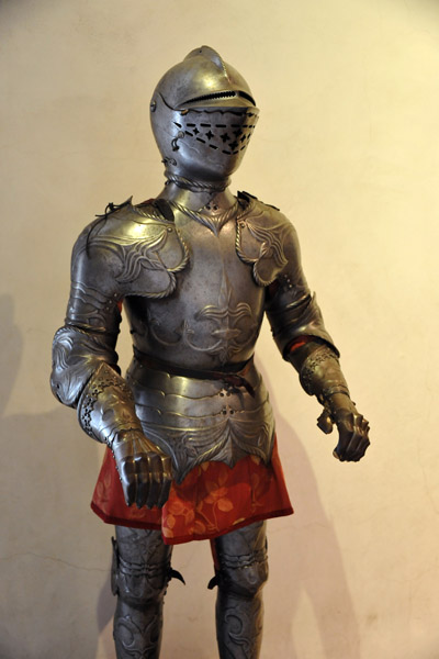 Suit of armor, 
