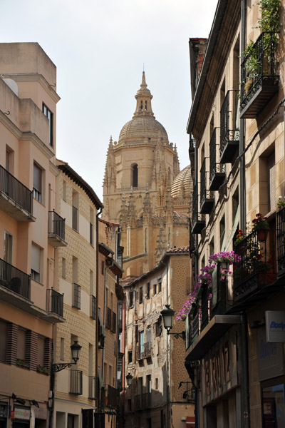 Calle de Juan Bravo with Segovia Cathedral