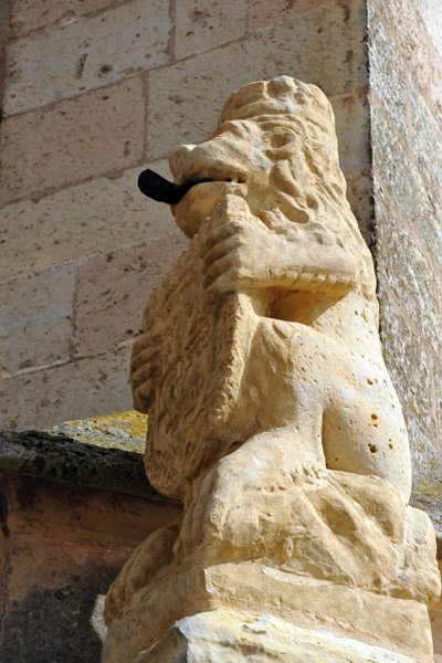 Lion by the Cathedral, Calle del Marques del Arco