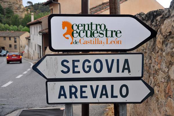 Road sign in the village of San Marcos beneath the Alczar, Segovia