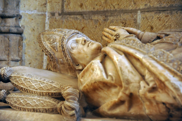 Tomb by the cloister entrance, 1577, Segovia Cathedral