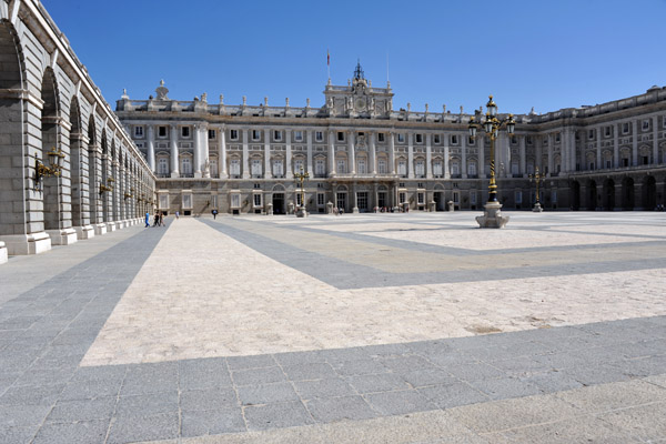 Plaza de la Armera, Palacio Real de Madrid