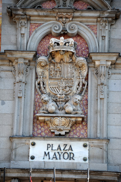 Escudo de Armas de Carlos II, Plaza Mayor