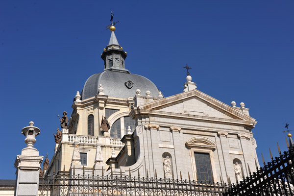 Catedral de la Almudena - east side