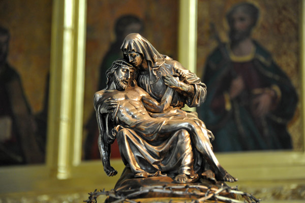 Almudena Stele (Piet), silver, Manuel Carrera, Catedral de la Almudena