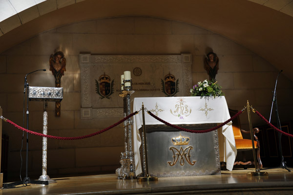 Tomb of Queen María de las Mercedes, wife of Alfonso XII